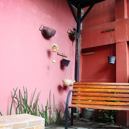 Rada Arak 79/4 Hostel 치앙마이 외부 사진