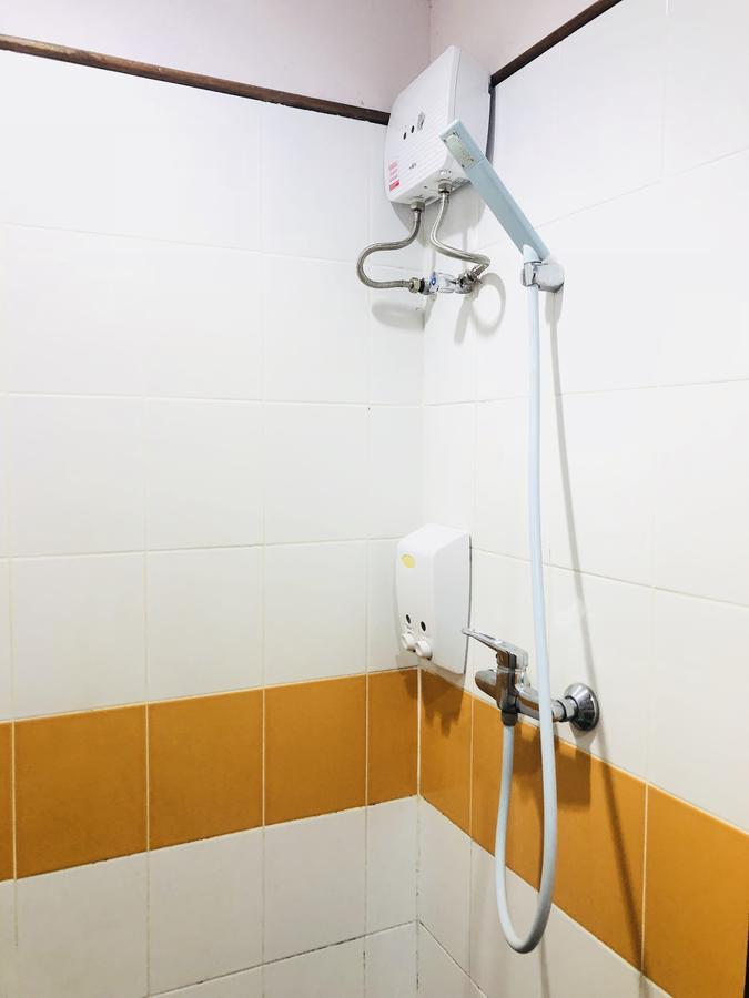 Rada Arak 79/4 Hostel 치앙마이 외부 사진